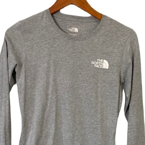 The North Face Long Sleeve Logo Tee Heather Gray Athletic Crew Neck Gorpcore - Picture 14 of 14